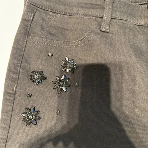 Talbots Limited Edition Flawless Black Embellished Slim Ankle Pants - Picture 9 of 10